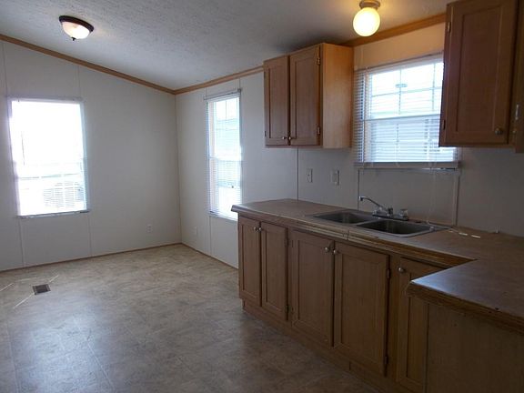 3rd image of 2191 E Ohio Pike #57-185