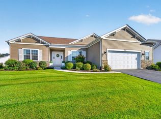 551 N Stone Ridge Dr, Lake Geneva, WI 53147