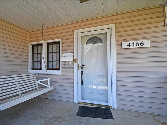 3rd image of 4466 Tholozan Ave