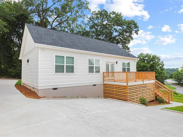 122 Hilltop Dr SW — Photo 21