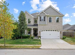 2156 Tracery Oaks Dr, Lexington, KY 40514