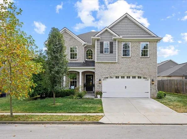 2156 Tracery Oaks Dr, Lexington, KY 40514