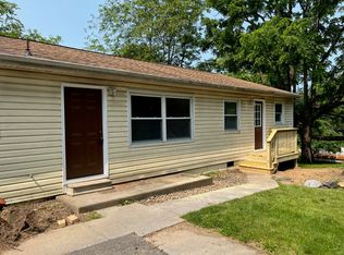 5437 Main St APT 9, Stephens City, VA