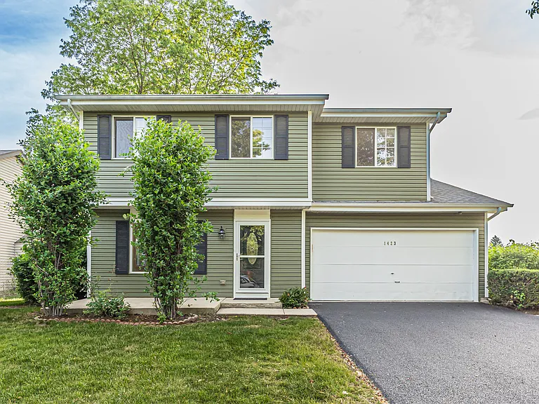 1423 Bangor Ln — Photo 2
