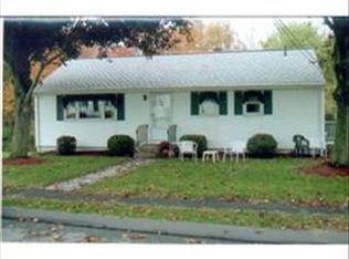 19 Samoset Rd, Woburn, MA 01801