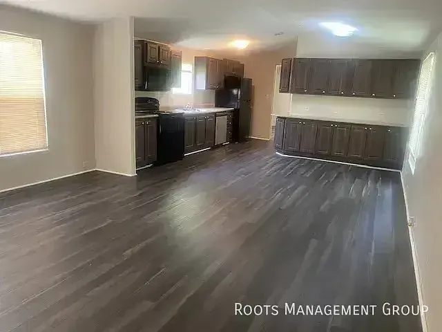 2710 Oakridge Dr #103 — Photo 5