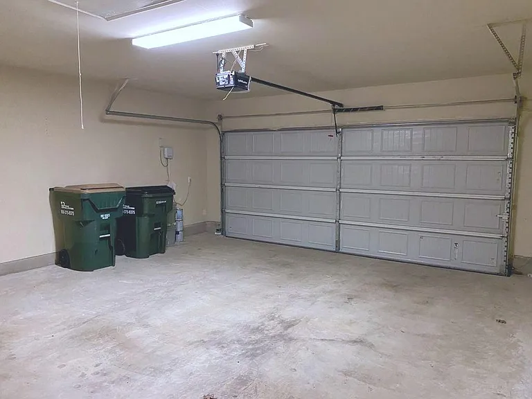 313 Summer Pointe Dr — Photo 34