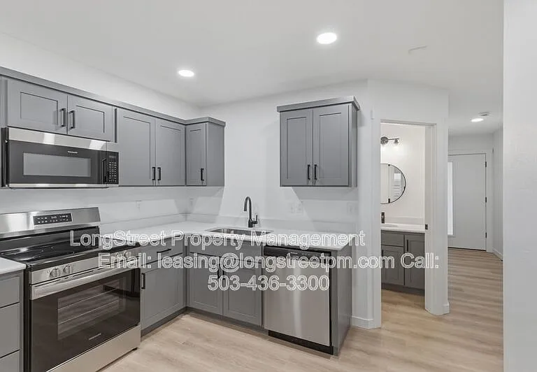 824 S 19th St — Photo 18