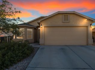 2 Tome Vista Dr, Los Lunas, NM 87031