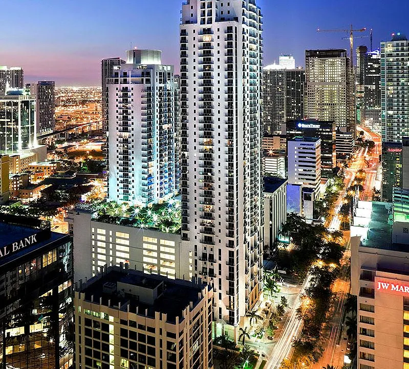 1050 Brickell Ave #1704