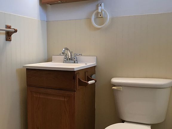 5th image of 204 Brubaker Dr #1