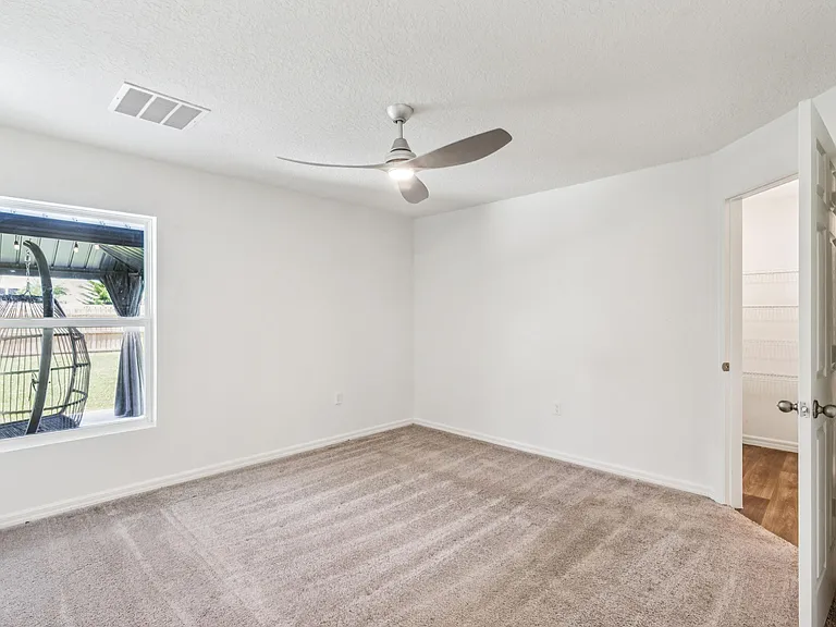 766 SE Academy Ln — Photo 19