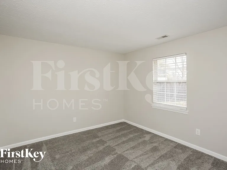 3335 Carly Ln — Photo 11