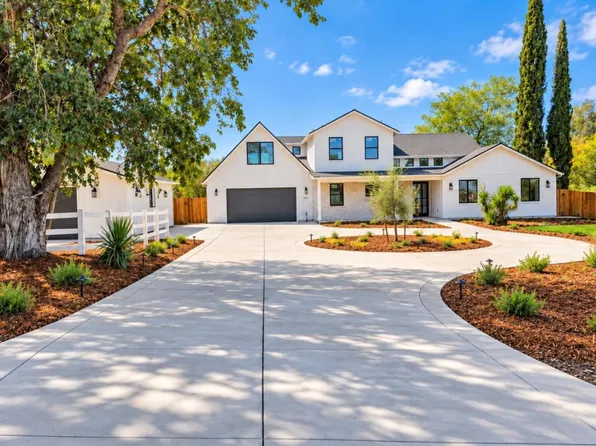 11740 Cresthill Dr, Elk Grove, CA 95624