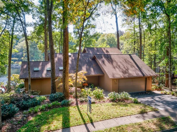 11419 Purple Beech Dr, Reston, VA 20191