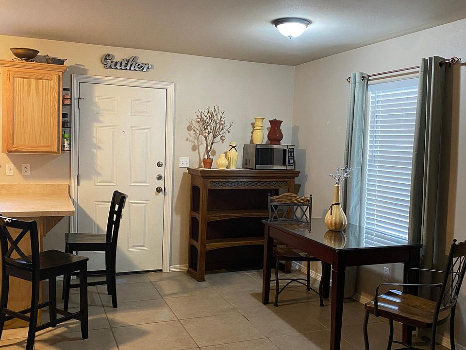 Breakfast bar