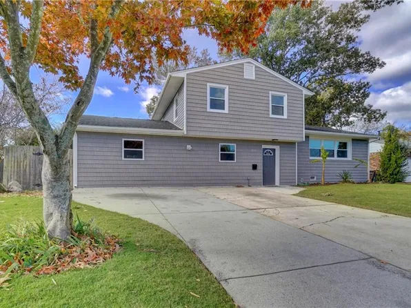 805 Gloria Pl, Virginia Beach, VA 23454