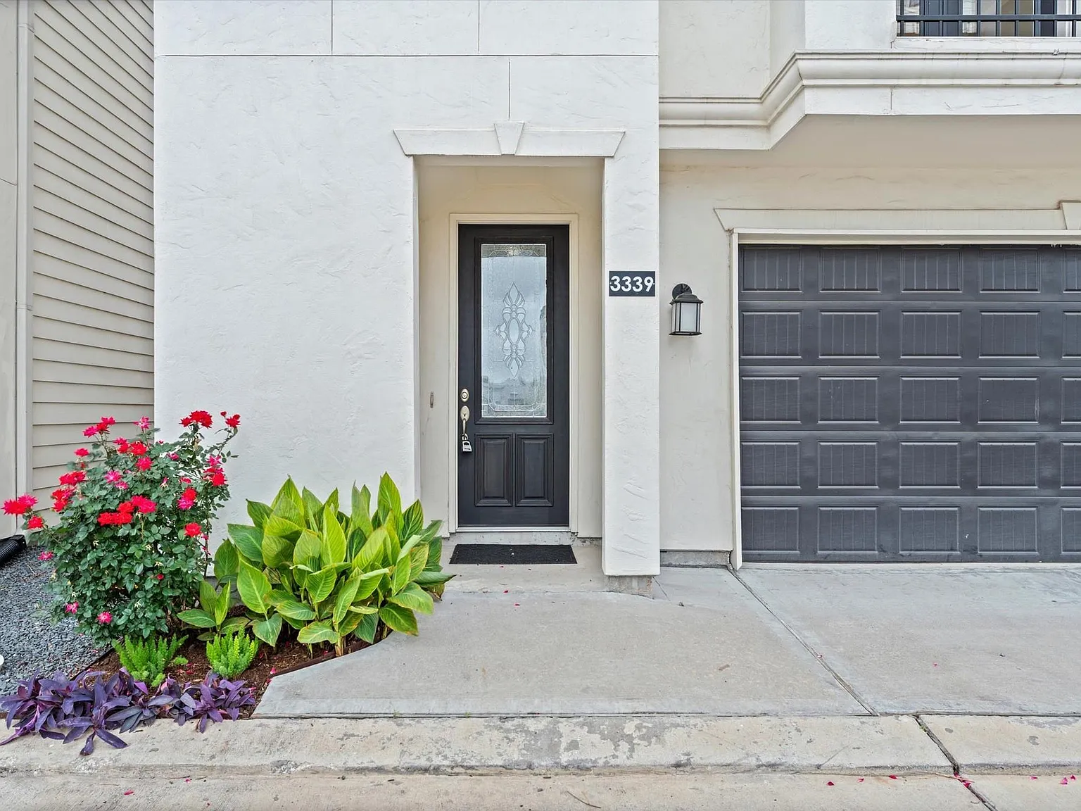 3 bed, 3.5 bath, 2102 sqft, $3,600 — Photo 4