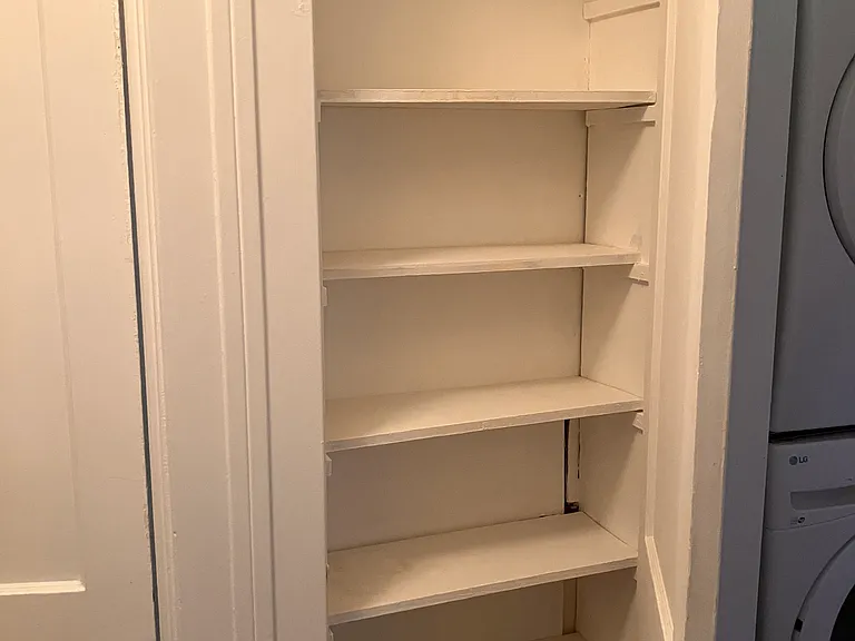 895 Mercer St #2 — Photo 13