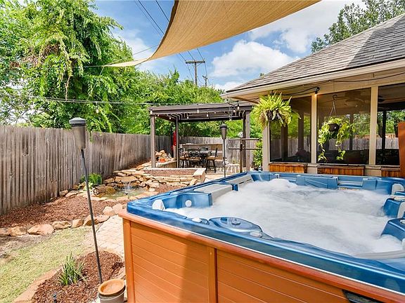 5th image of 3882 Willie Mays Ln