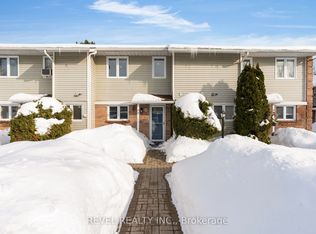 39 28th St S #13, Wasaga Beach, ON L9Z2E4