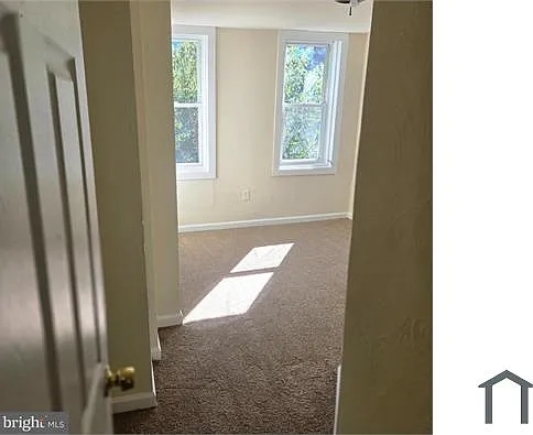 3859 N Sydenham St — Photo 3