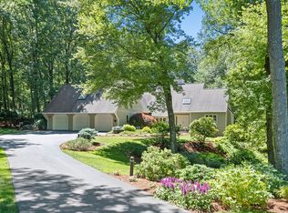 30 Garvey Rd, Framingham, MA 01701