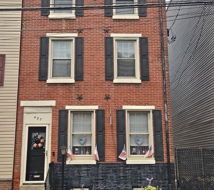 1st image of 437 E Wildey St