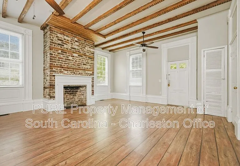 51 Smith St #A — Photo 4