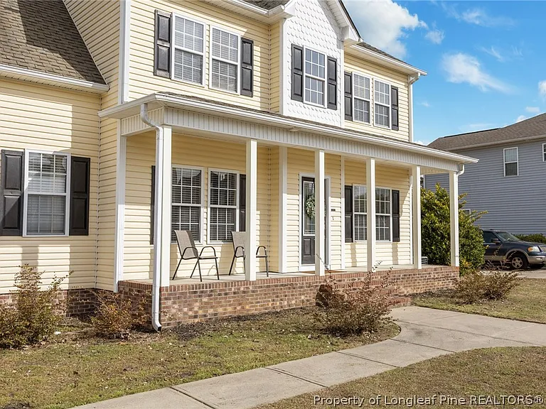 3825 Barnsdale Dr — Photo 3