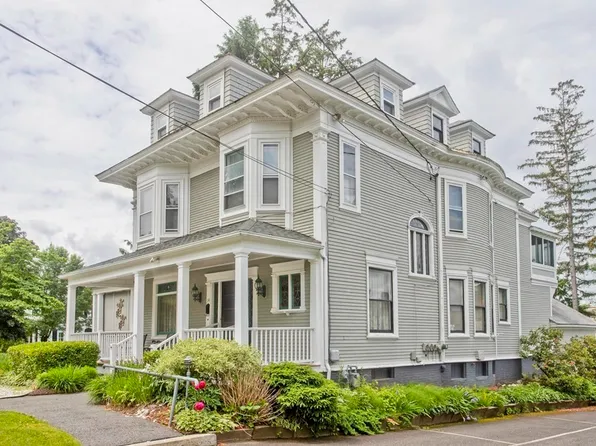 14 High St, Greenfield, MA 01301