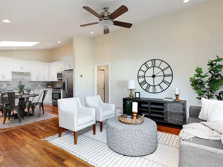 1265 Buena Vista Ave — Photo 4