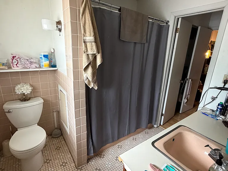 73 N Prospect St #1 — Photo 7