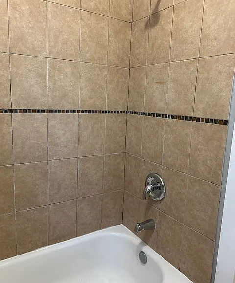 2035 N Kildare Ave #1W — Photo 8