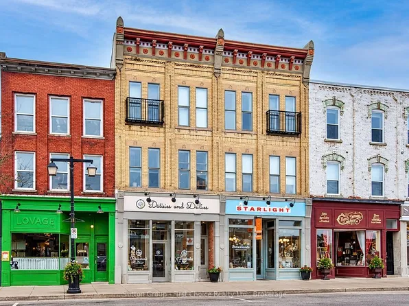 66 Wellington St #201, Stratford, ON N5A 2L2