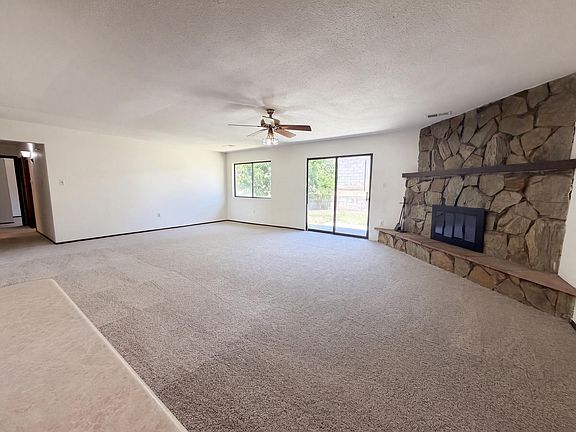 3rd image of 816 Omaha St NE