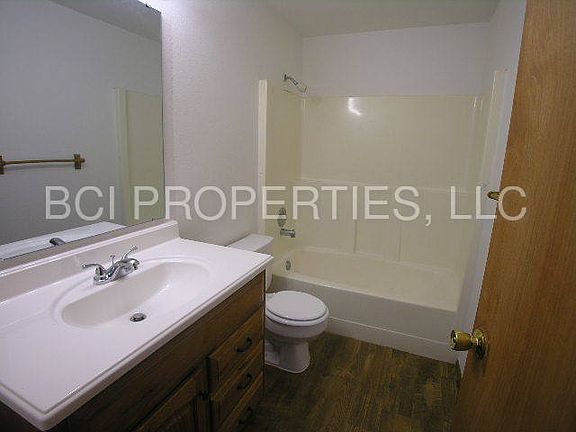 5th image of 10510 94th St SW