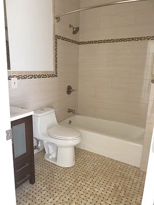 Rented by Space Real Estate | media 58