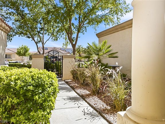 3rd image of 8929 Mountain Gate Dr