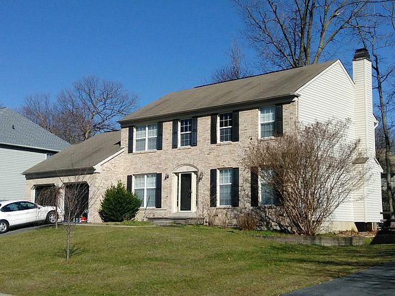 3rd image of 517 W Hummock Ln