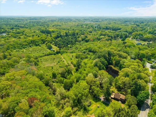 548 Berkley St #R, Berkley, MA 02779