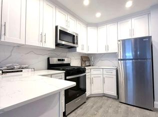 22-76 Steinway St Unit 3C, Astoria, NY 11105