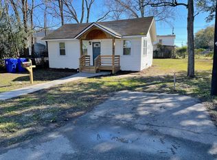 1907 Redwood St, North Charleston, SC 29405