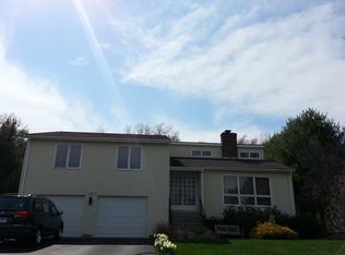 137 Natsisky Farm Rd, South Windsor, CT 06074