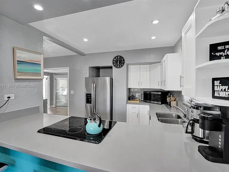 529 NW 8th St — Photo 7