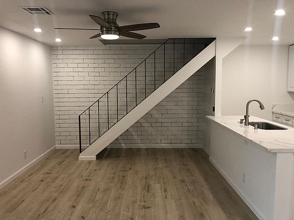 4th image of 9009 Montoya St APT 2