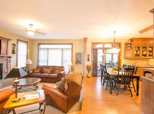 4913 Sycamore Dr, Eagan, MN 55123