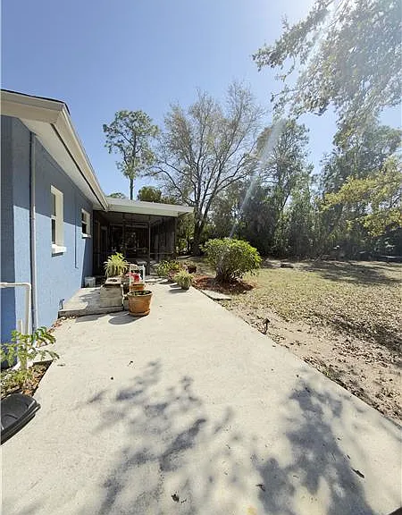 25356 Pinson Dr — Photo 2
