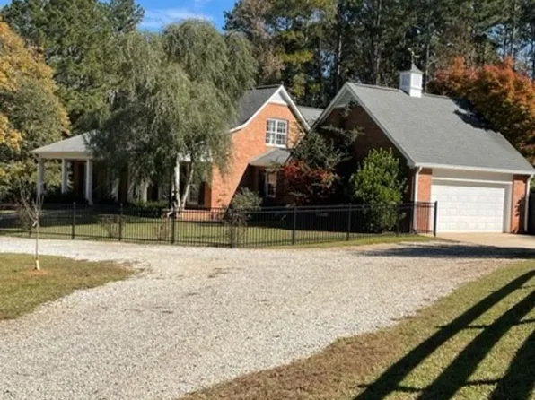 839 Sandy Creek Rd, Fayetteville, GA 30214