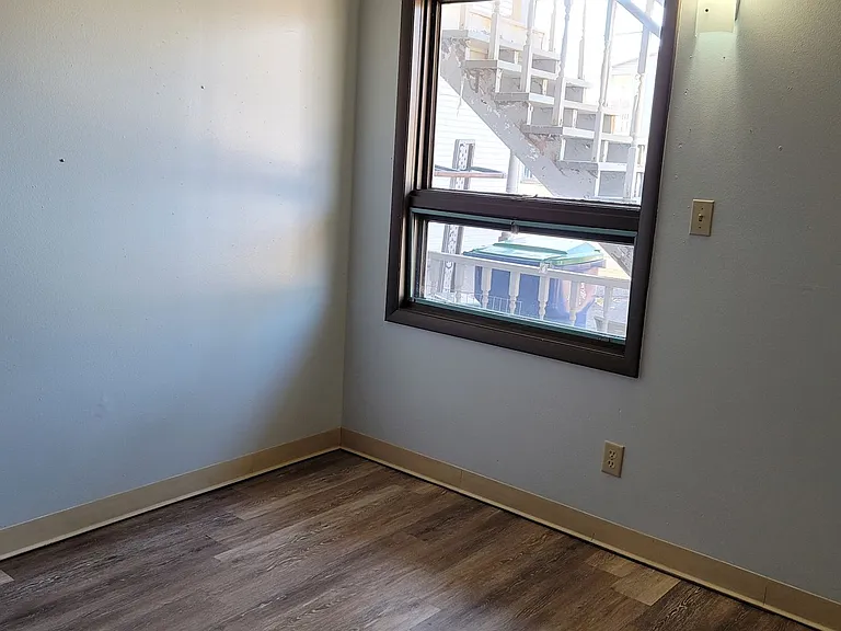 601 McClellan St — Photo 12